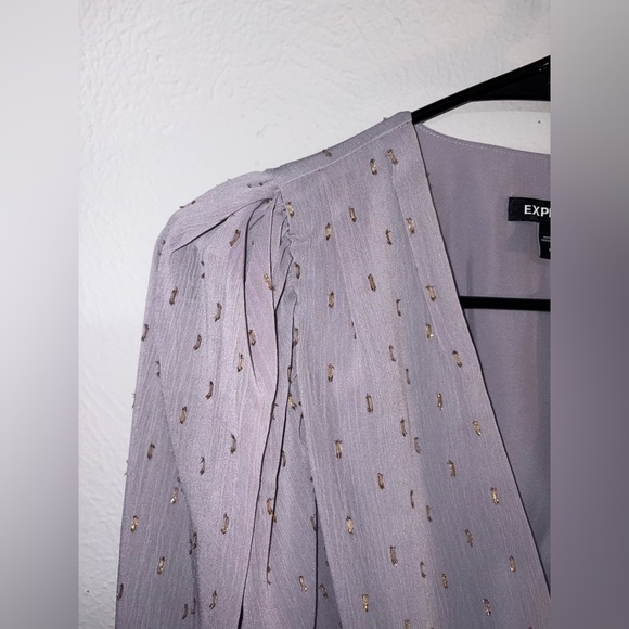 Express Women's V-neck Lavender Wrap Blouse Size Medium - Picture 4 of 12